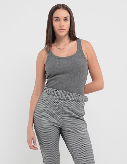 Top escote medio tirante ancho 1