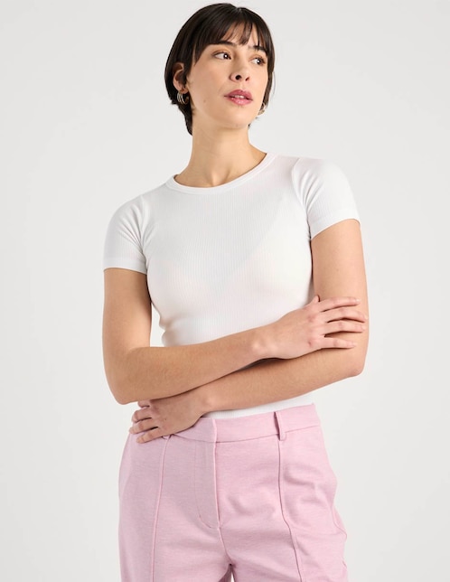 Playera manga corta cuello redondo para mujer 1