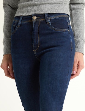 Jeans flare Contempo para mujer