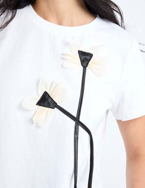 Playera manga corta Contempo cuello redondo para mujer
