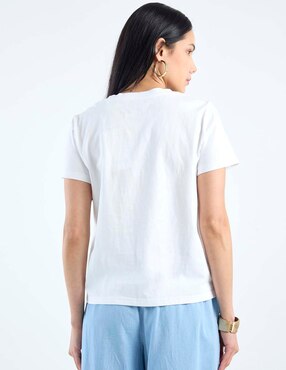 Playera manga corta Contempo cuello redondo para mujer