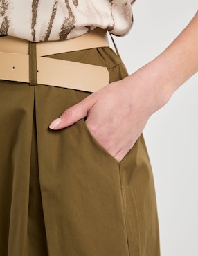 Pantalón capri Contempo relajado para mujer