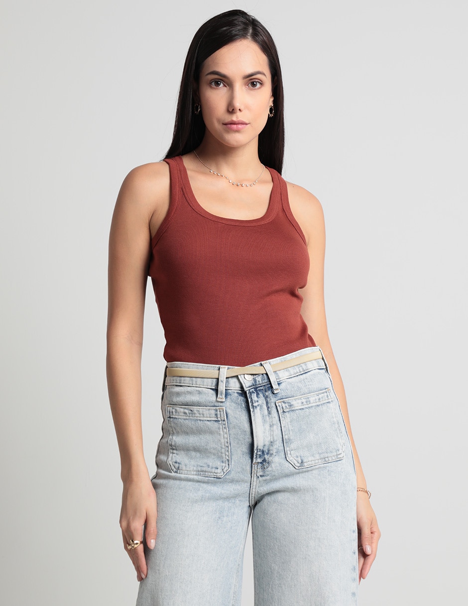 Playera cuello redondo para mujer