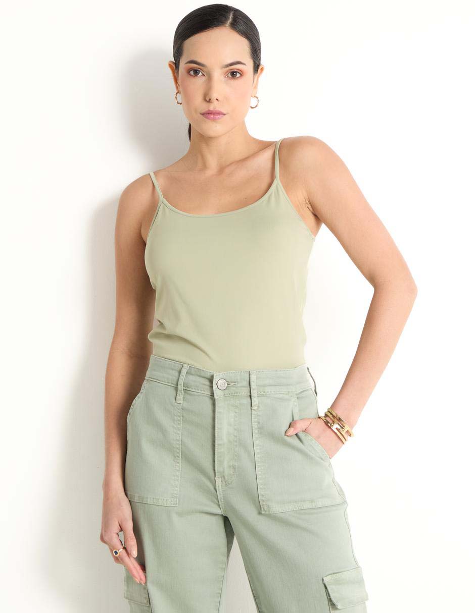 Top escote regular tirante delgado