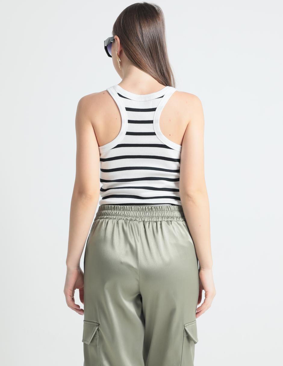 Top cuello redondo tirante ancho 2
