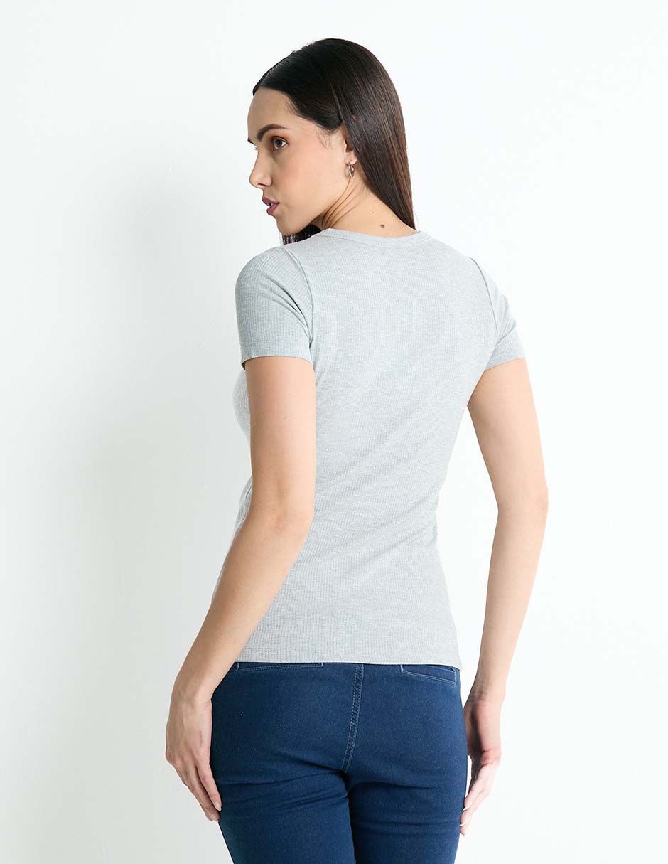 Playera manga corta cuello redondo para mujer 2