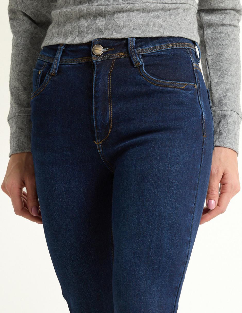 Jeans flare para mujer 4