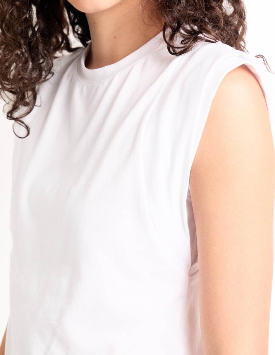 Playera cuello redondo para mujer 4
