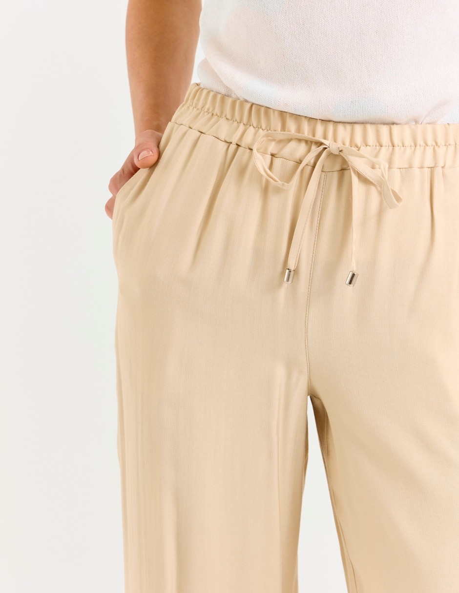 Pantalón amplio para mujer 4