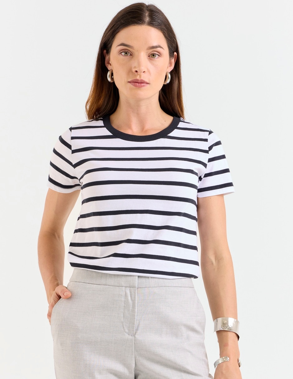 Playera manga corta cuello redondo para mujer