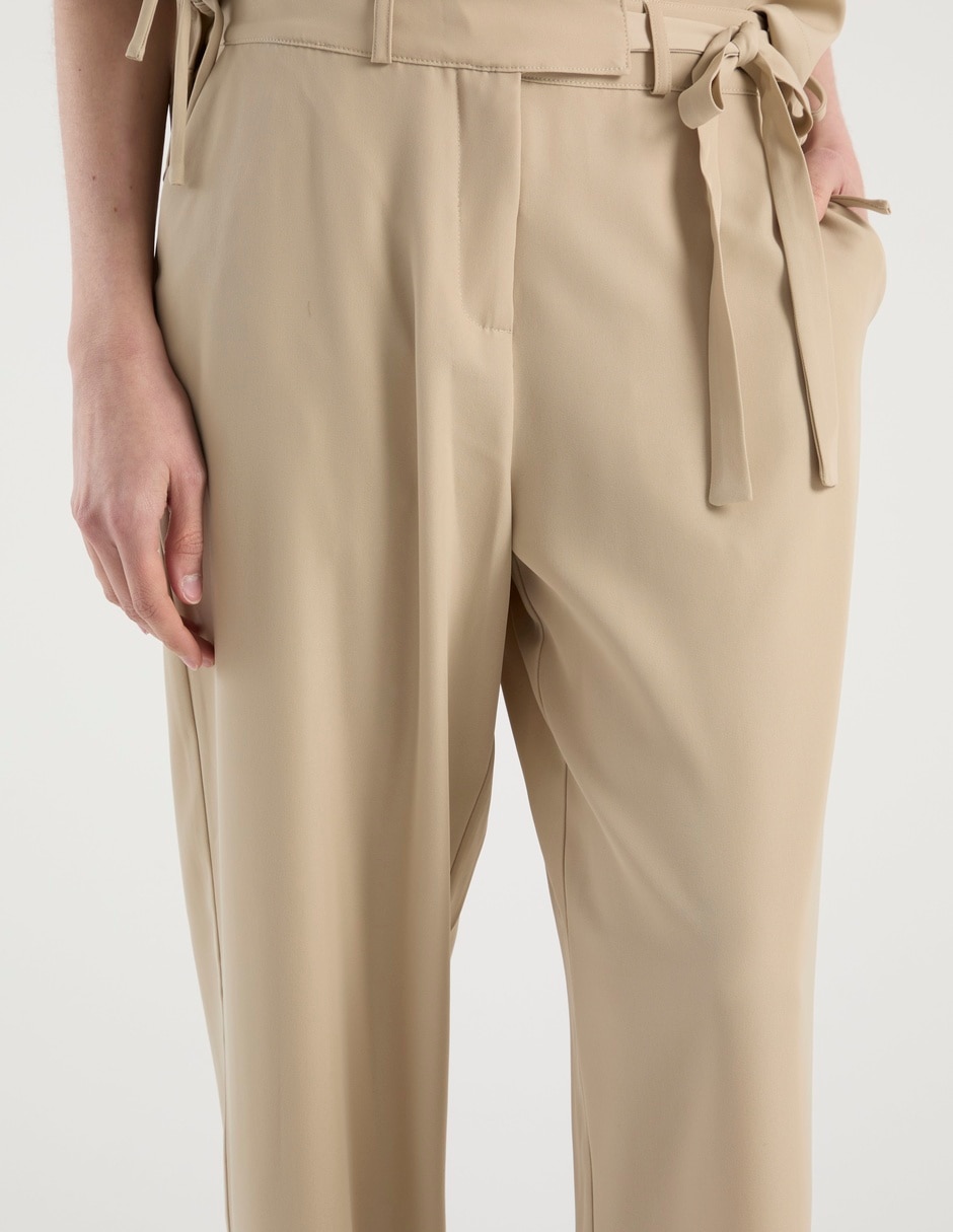 Pantalón amplio para mujer 4