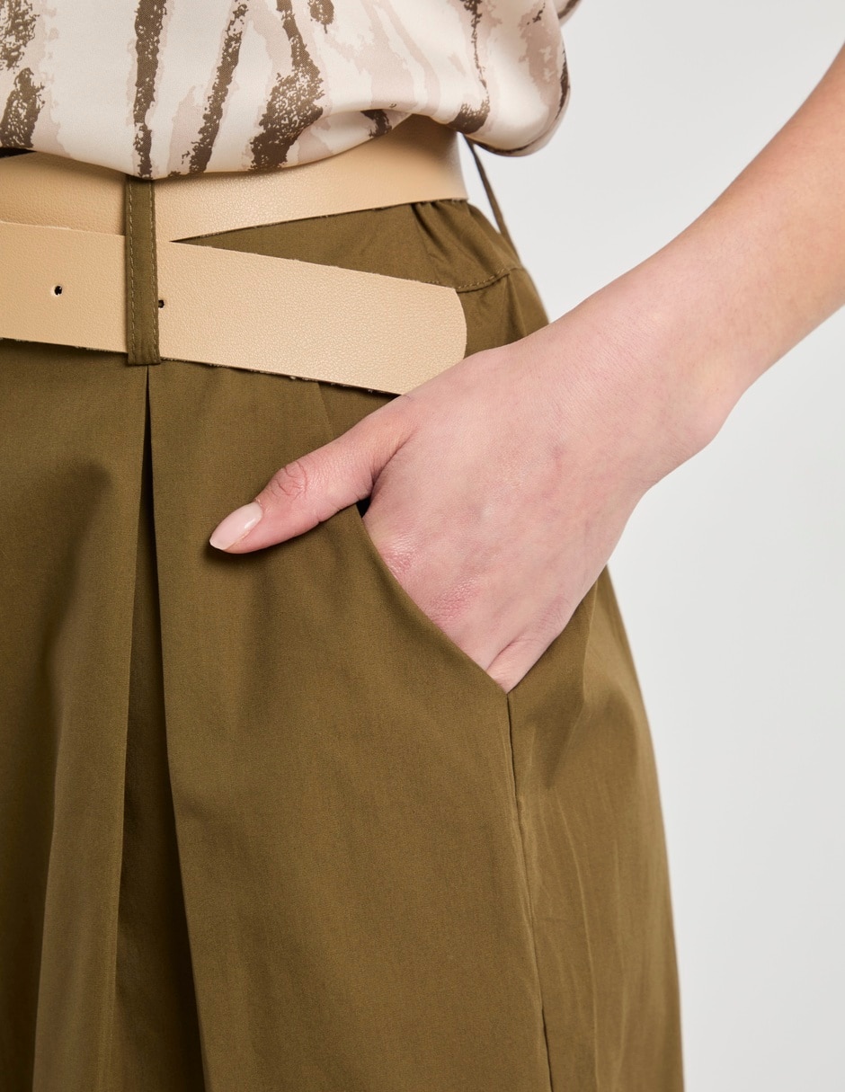 Pantalón capri relajado para mujer 5