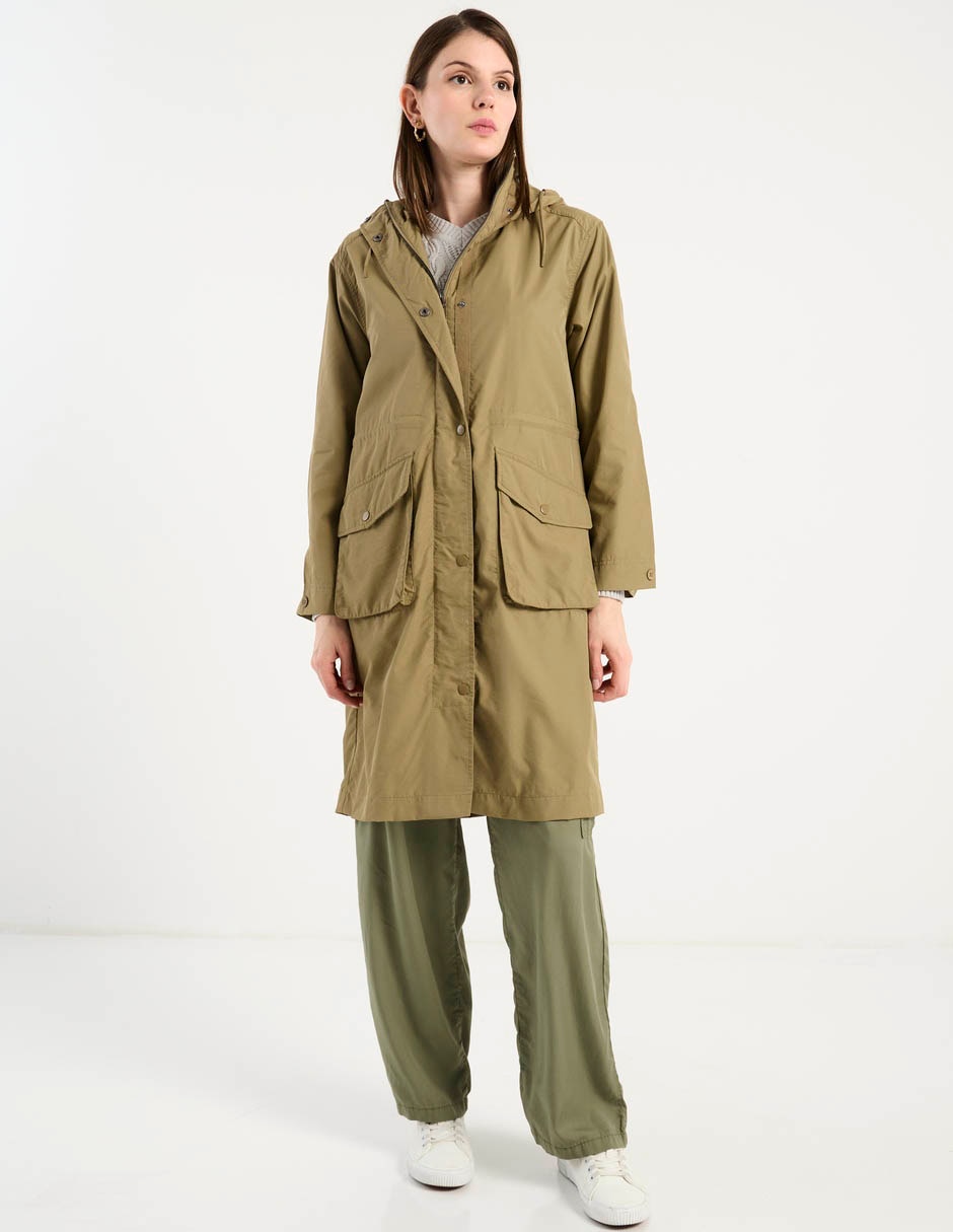 Gabardina con capucha para mujer 3