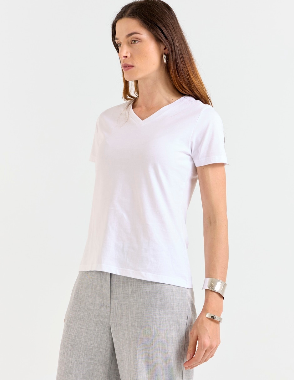 Playera manga corta cuello V para mujer 5