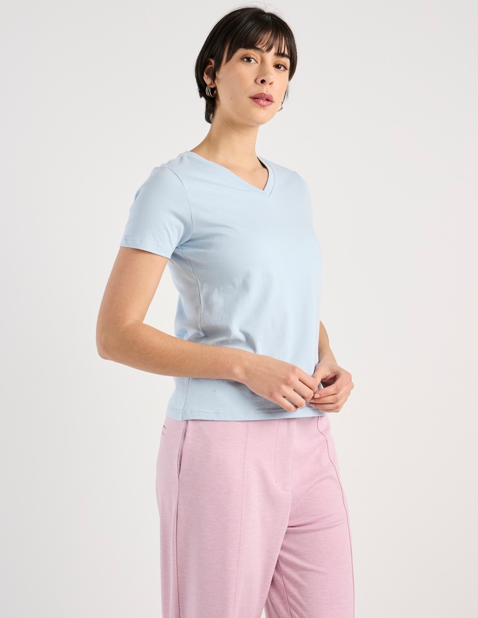 Playera manga corta cuello V para mujer