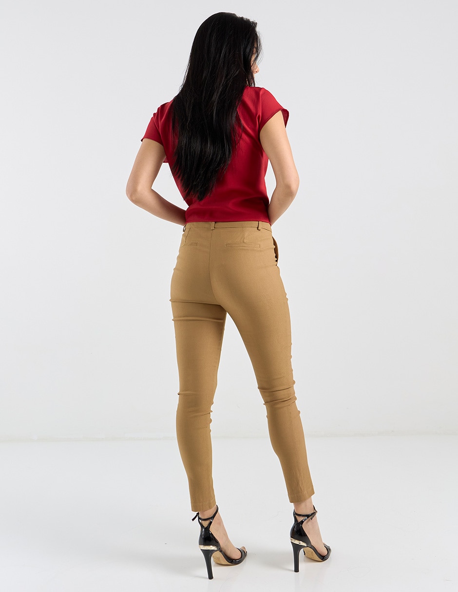 Pantalón capri Contempo skinny para mujer